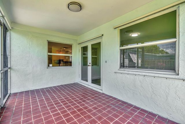 713 Gumtree Road, North Palm Beach, FL 33408