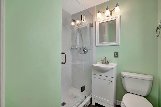713 Gumtree Road, North Palm Beach, FL 33408