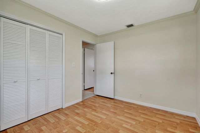 713 Gumtree Road, North Palm Beach, FL 33408