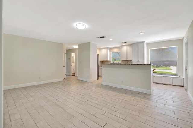 713 Gumtree Road, North Palm Beach, FL 33408