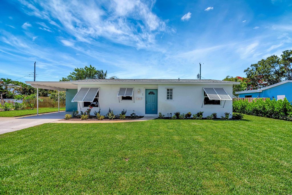 713 Gumtree Road, North Palm Beach, FL 33408