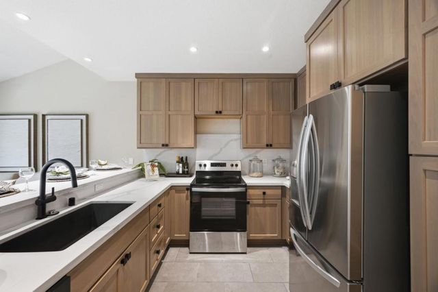 1327 Merrivale West Square, San Jose, CA 95117