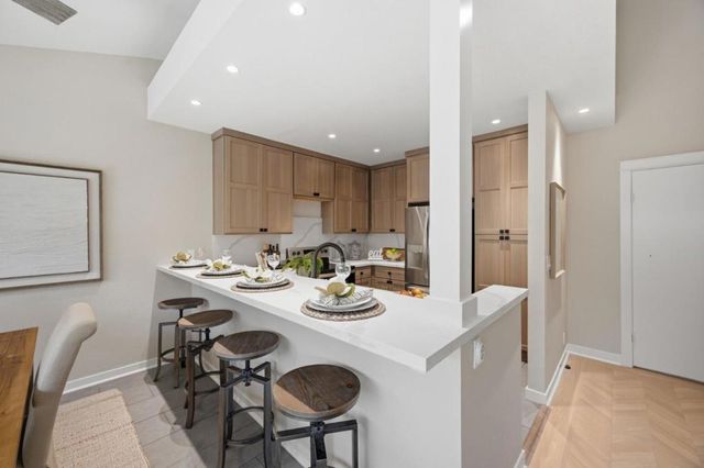 1327 Merrivale West Square, San Jose, CA 95117