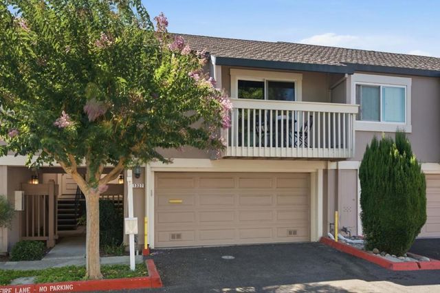 1327 Merrivale West Square, San Jose, CA 95117