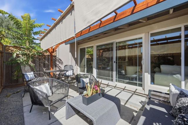 1327 Merrivale West Square, San Jose, CA 95117