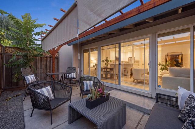 1327 Merrivale West Square, San Jose, CA 95117
