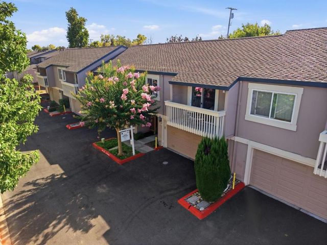 1327 Merrivale West Square, San Jose, CA 95117
