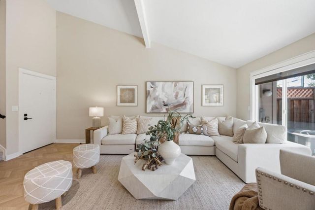 1327 Merrivale West Square, San Jose, CA 95117