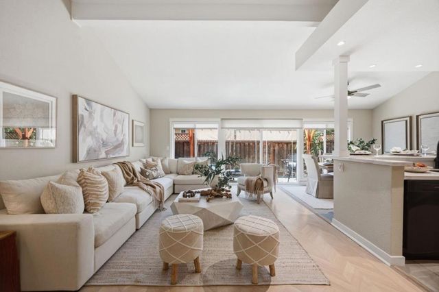 1327 Merrivale West Square, San Jose, CA 95117