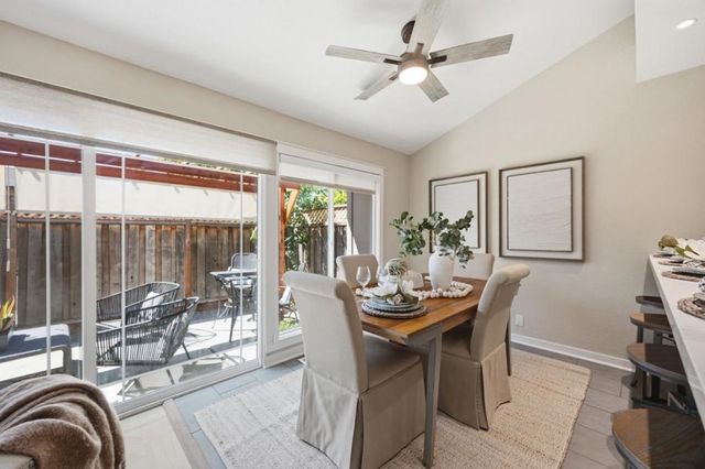 1327 Merrivale West Square, San Jose, CA 95117