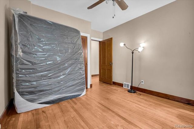 624 N Prospect Road, Ypsilanti, MI 48198