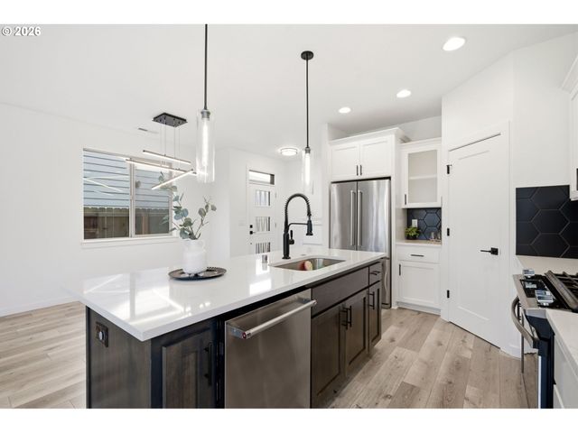 15316 Ne 107TH St, Vancouver, WA 98682