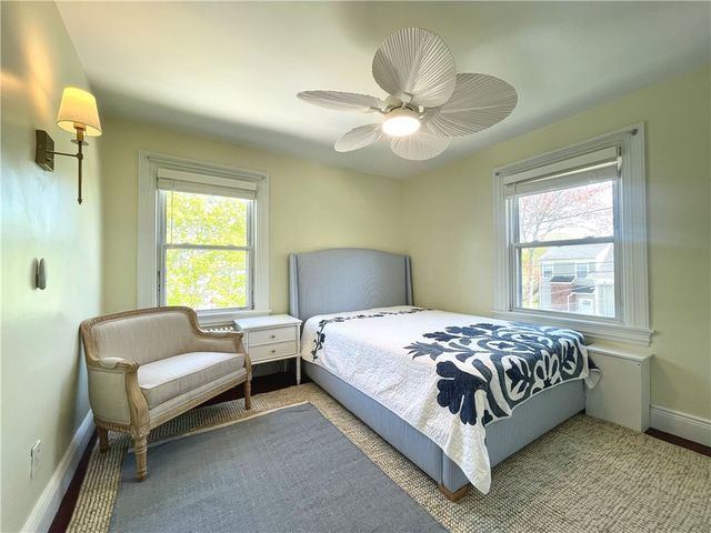 45 Woodlawn Avenue 3, Bristol, RI 02809