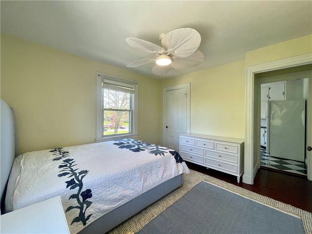 45 Woodlawn Avenue 3, Bristol, RI 02809