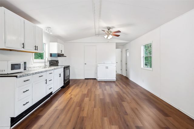 5469 Lake Granbury Trail, Granbury, TX 76048