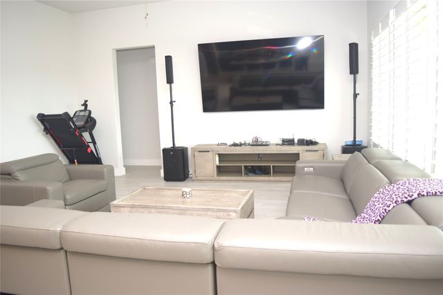 142 Nora Lane, Hickory Creek, TX 75065