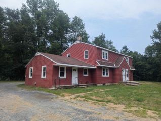 2288 East Road, Bennington, VT 05201