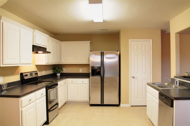 29031 Village Creek Loop, Spring, TX 77386