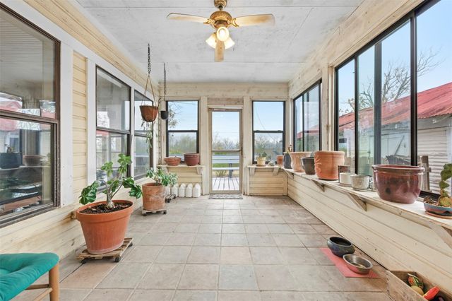 2102 Staples RD, San Marcos, TX 78666