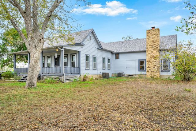 2102 Staples RD, San Marcos, TX 78666