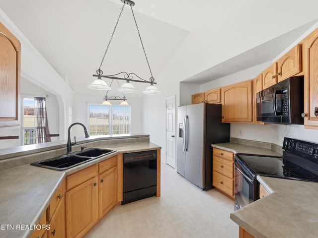 144 Jenny Drive, Madisonville, TN 37354