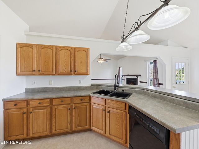 144 Jenny Drive, Madisonville, TN 37354