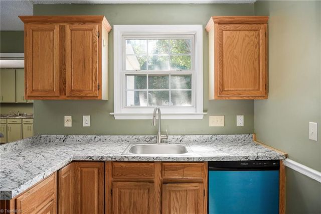 3650 Single Leaf Court, High Point, NC 27265