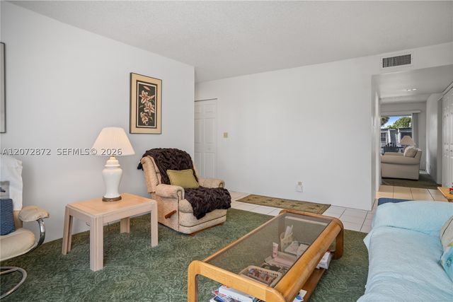 380 NW 69th Ave 205, Plantation, FL 33317