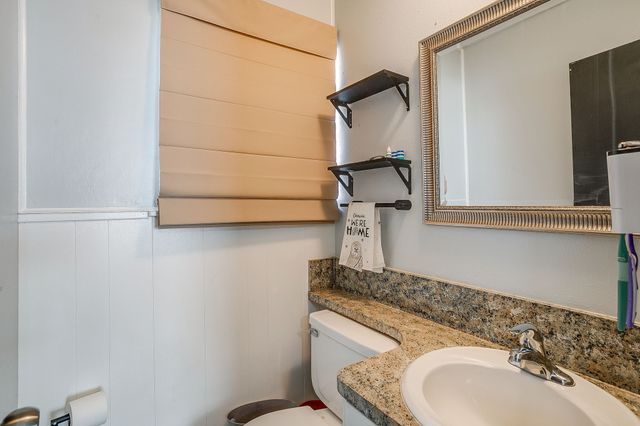 301 Lena Lane, Burleson, TX 76028