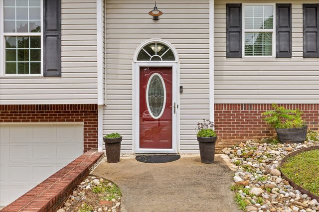 9451 Hackberry Lane, Soddy Daisy, TN 37379