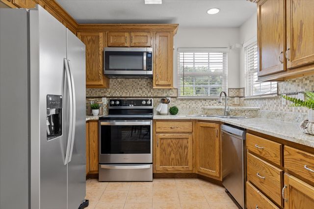 9451 Hackberry Lane, Soddy Daisy, TN 37379
