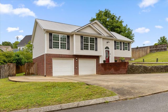 9451 Hackberry Lane, Soddy Daisy, TN 37379
