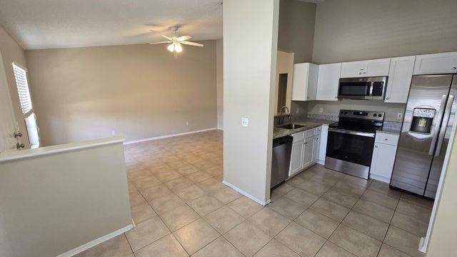 1501 KESTREL WAY, Brandon, FL 33511