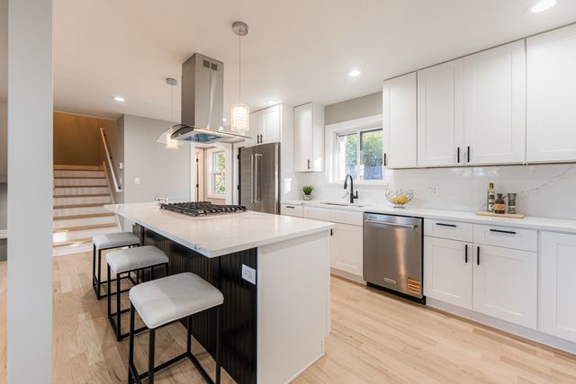 147 W North Avenue, Lombard, IL 60148