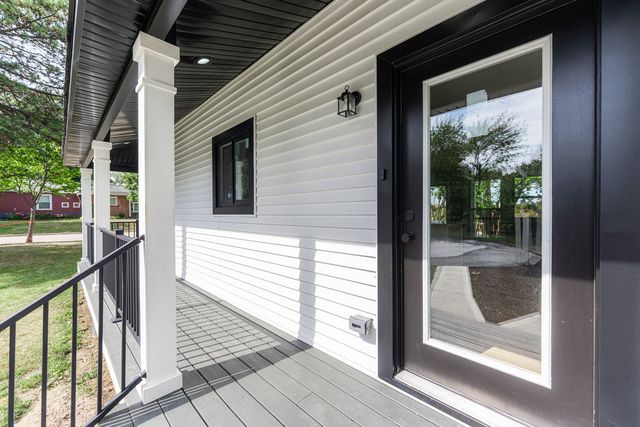 147 W North Avenue, Lombard, IL 60148