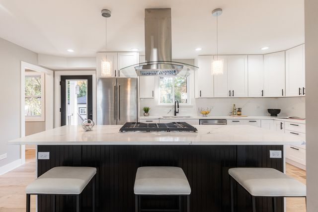 147 W North Avenue, Lombard, IL 60148