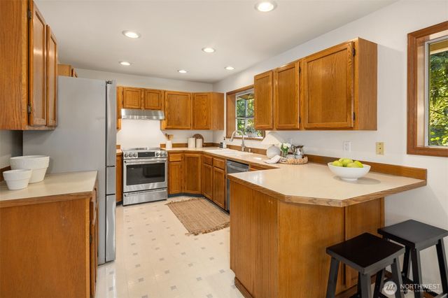 18439 146th Avenue NE, Woodinville, WA 98072