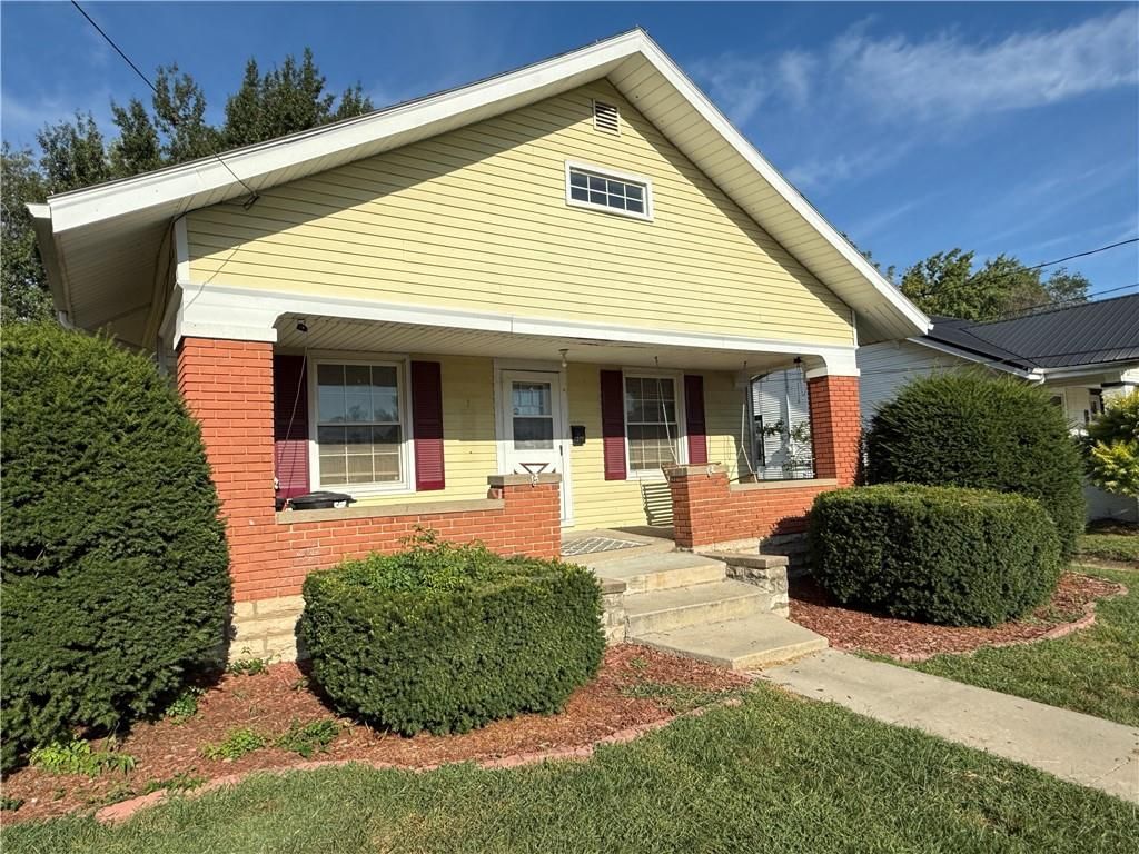 408 S Shaw Street, Richmond, MO 64085