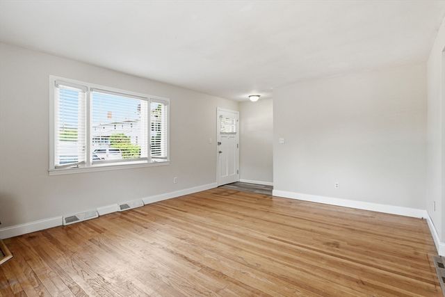 37 Saint Dennis St, Westfield, MA 01085