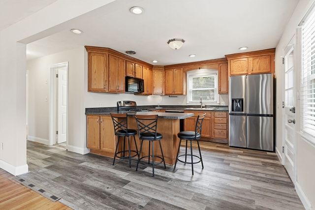37 Saint Dennis St, Westfield, MA 01085