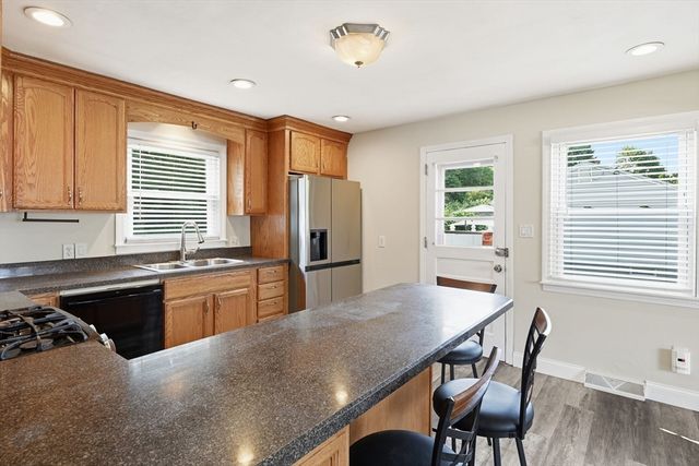 37 Saint Dennis St, Westfield, MA 01085