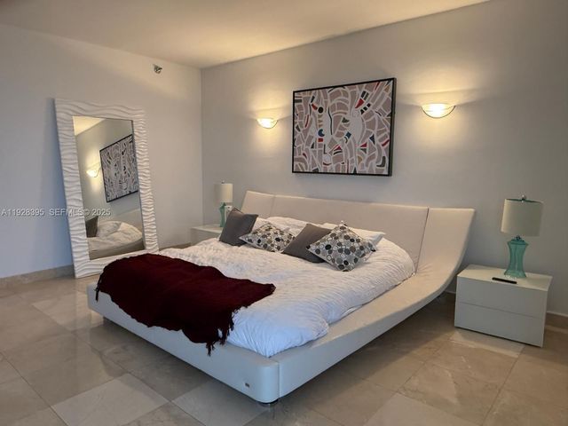 21150 E Point Pl 1001, Aventura, FL 33180