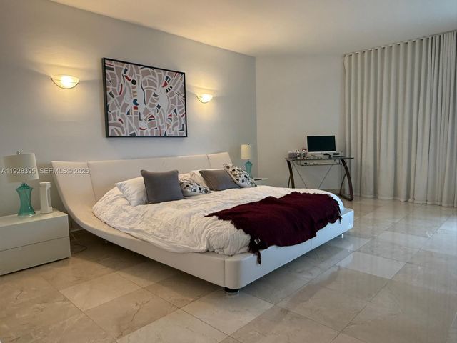 21150 E Point Pl 1001, Aventura, FL 33180