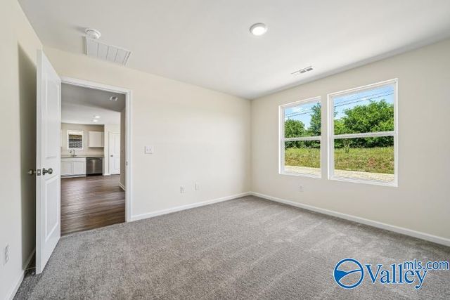 113 Birds Nest Lane, Toney, AL 35773