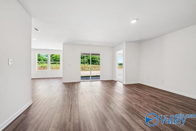 113 Birds Nest Lane, Toney, AL 35773