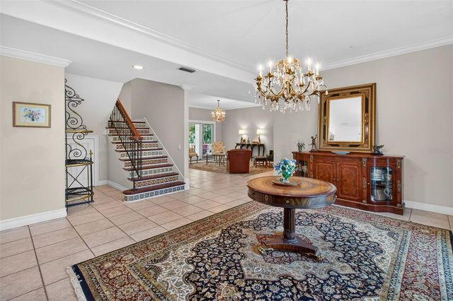 1100 TORTUGA CIRCLE NE, St Petersburg, FL 33702