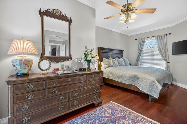 1100 TORTUGA CIRCLE NE, St Petersburg, FL 33702