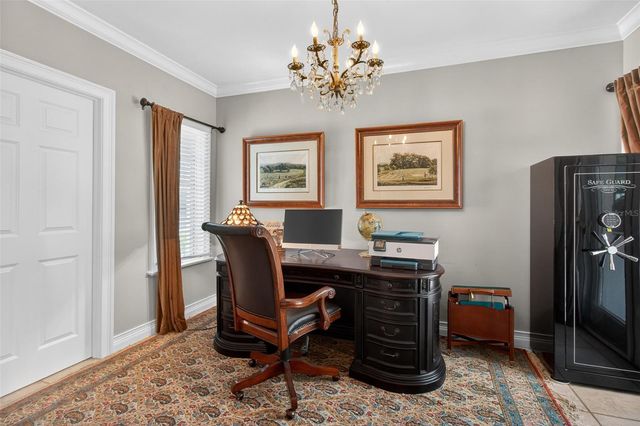 1100 TORTUGA CIRCLE NE, St Petersburg, FL 33702