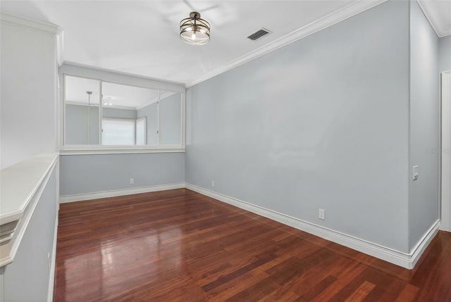 1100 TORTUGA CIRCLE NE, St Petersburg, FL 33702