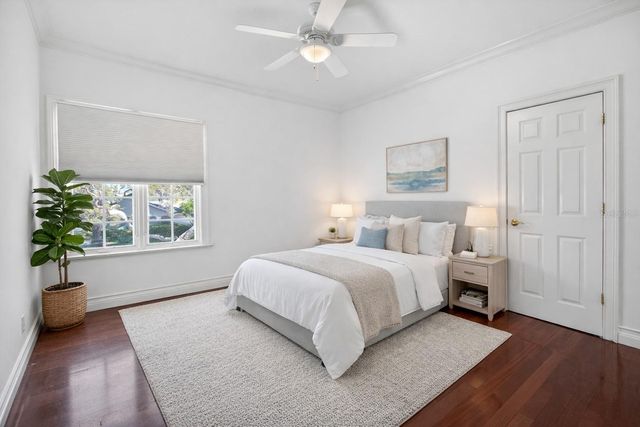 1100 TORTUGA CIRCLE NE, St Petersburg, FL 33702